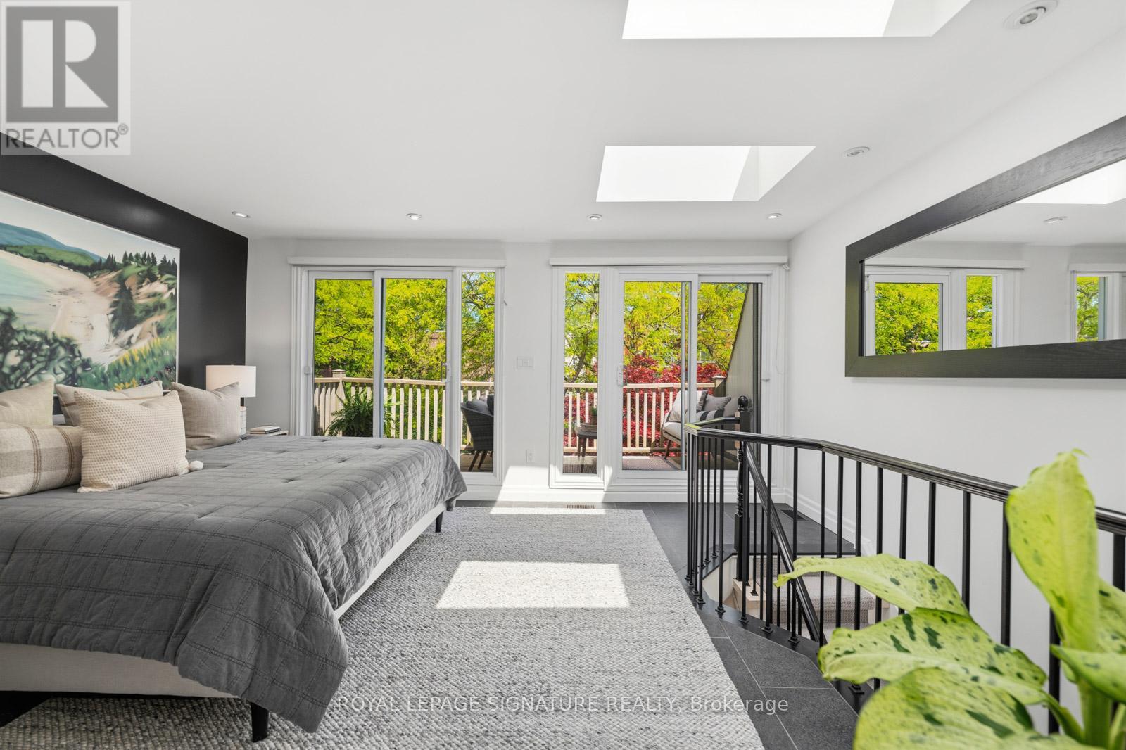 24 Hazel Avenue, Toronto, Ontario  M4E 1C5 - Photo 21 - E13474792