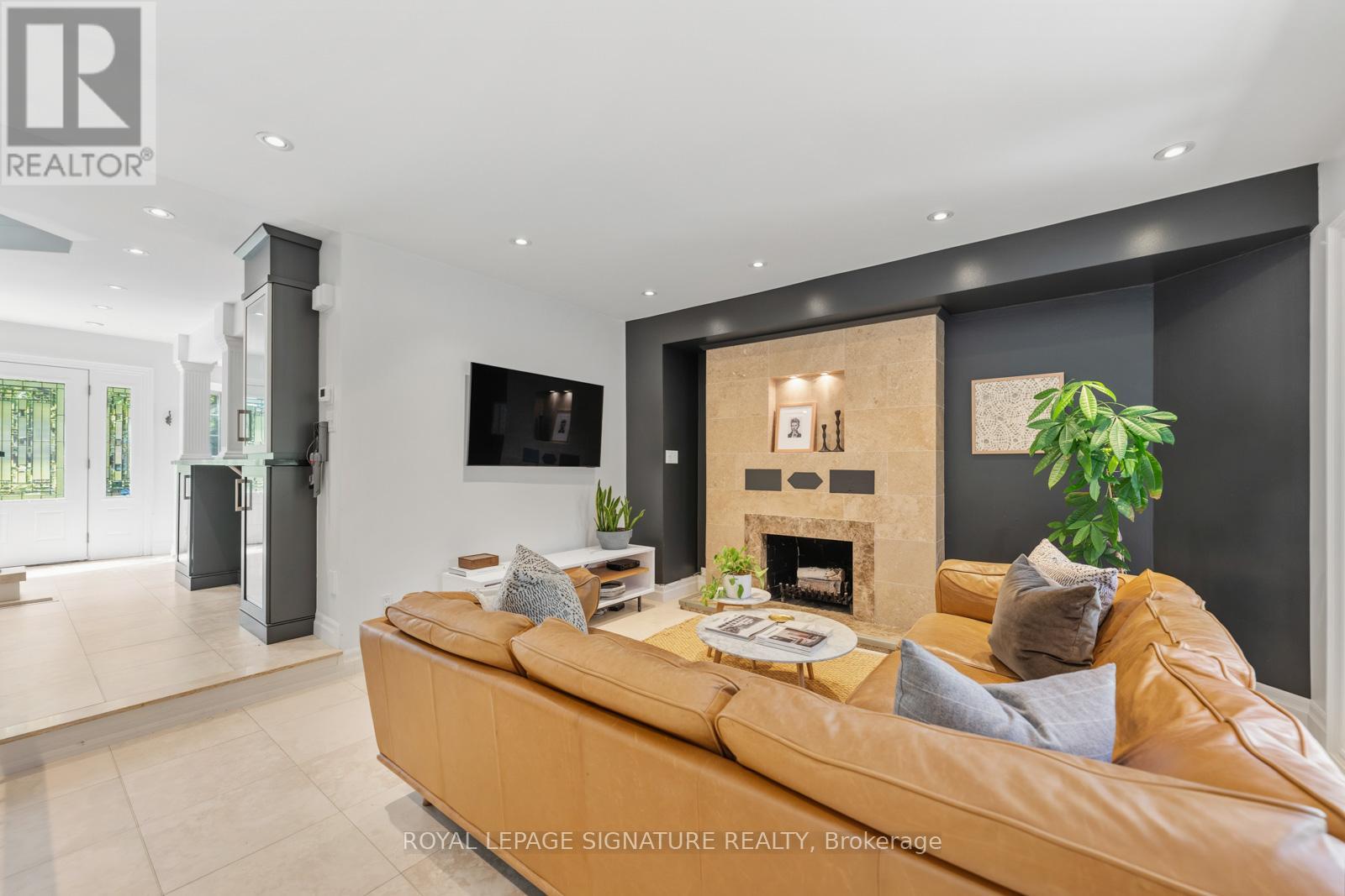 24 Hazel Avenue, Toronto, Ontario  M4E 1C5 - Photo 10 - E13474792