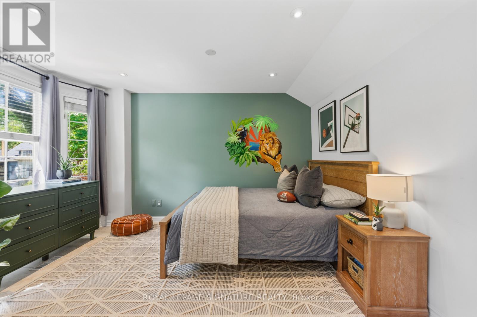 24 Hazel Avenue, Toronto, Ontario  M4E 1C5 - Photo 13 - E13474792