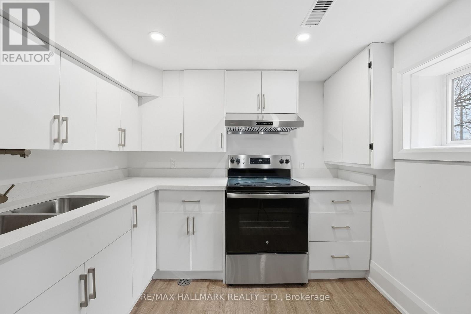 49 Greendowns Drive, Toronto, Ontario  M1M 2G6 - Photo 22 - E13474994