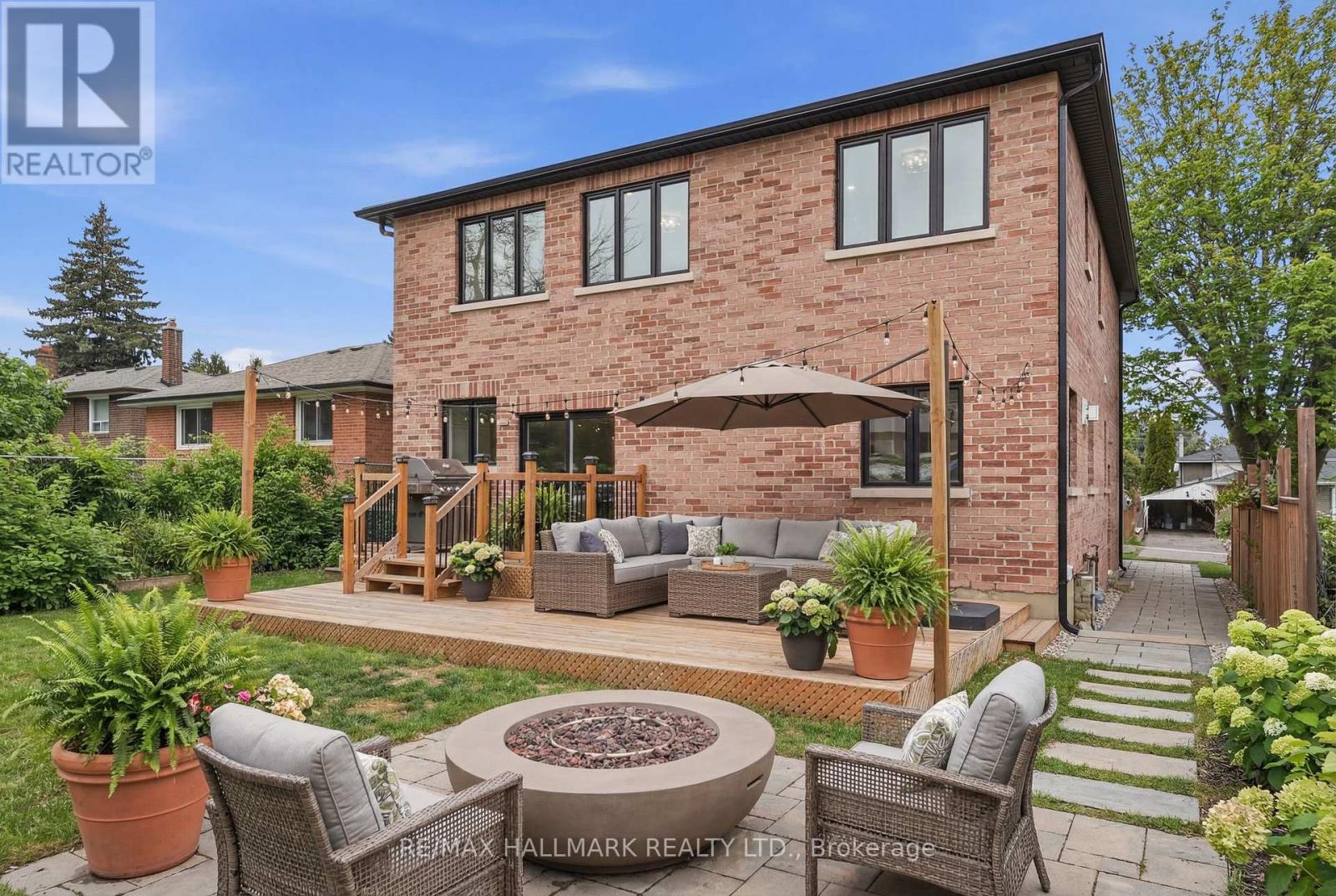 49 Greendowns Drive, Toronto, Ontario  M1M 2G6 - Photo 33 - E13474994