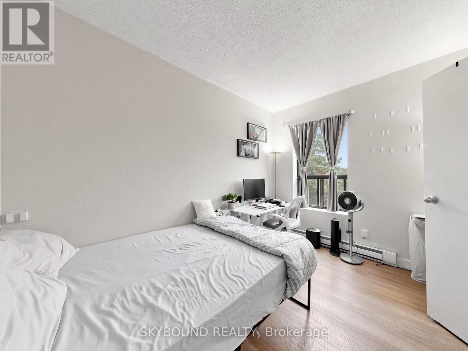 G - 131 Wineva Avenue, Toronto, Ontario  M4E 2T3 - Photo 12 - E13475112