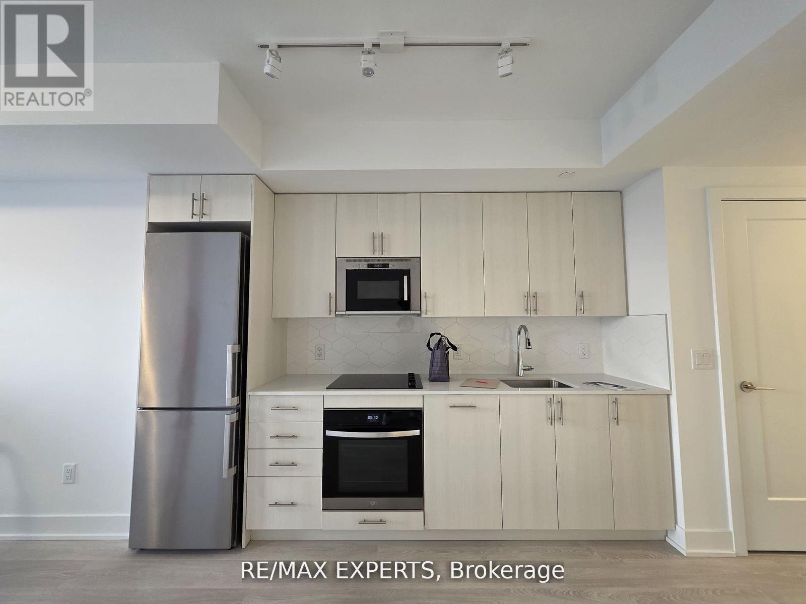 2414 - 2545 Simcoe Street N, Oshawa, Ontario  L1L 0W3 - Photo 18 - E13475138