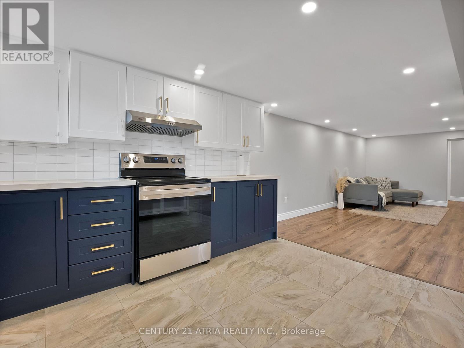 21 Cavehill Crescent, Toronto, Ontario  M1R 4P8 - Photo 16 - E13475222