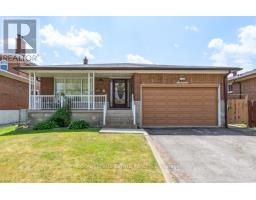 17 ALTAIR AVENUE, Toronto, Ontario