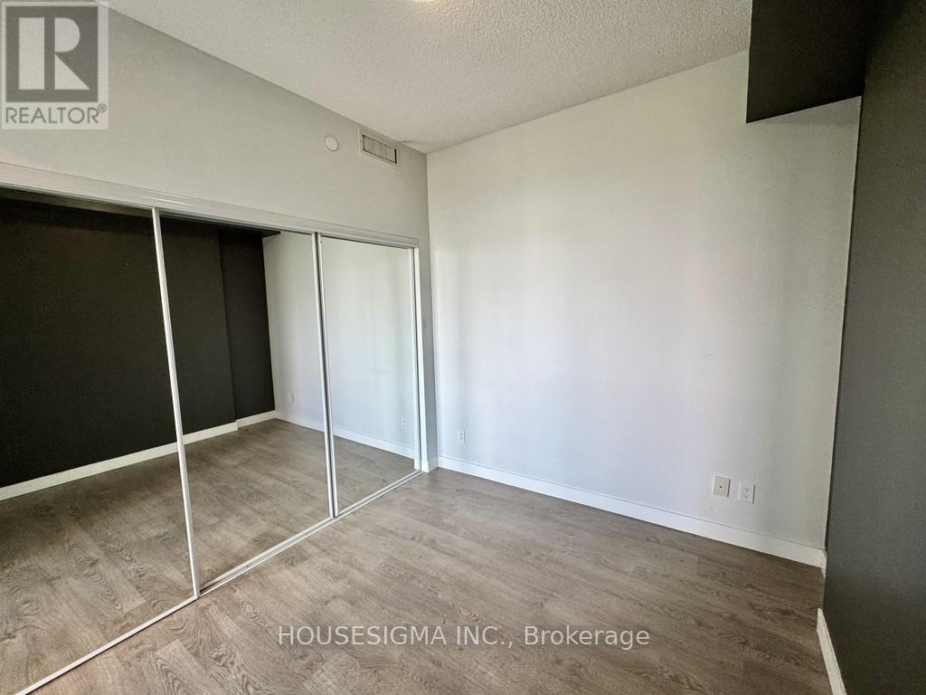811 - 2055 Danforth Avenue, Toronto, Ontario  M4C 1J8 - Photo 7 - E13475490