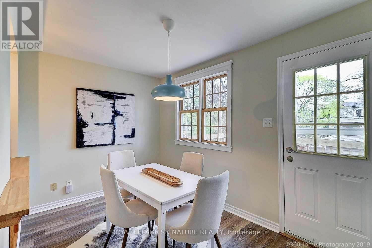 Main & Bsmt - 41 Hastings Avenue, Toronto, Ontario  M4L 2L1 - Photo 7 - E13475324