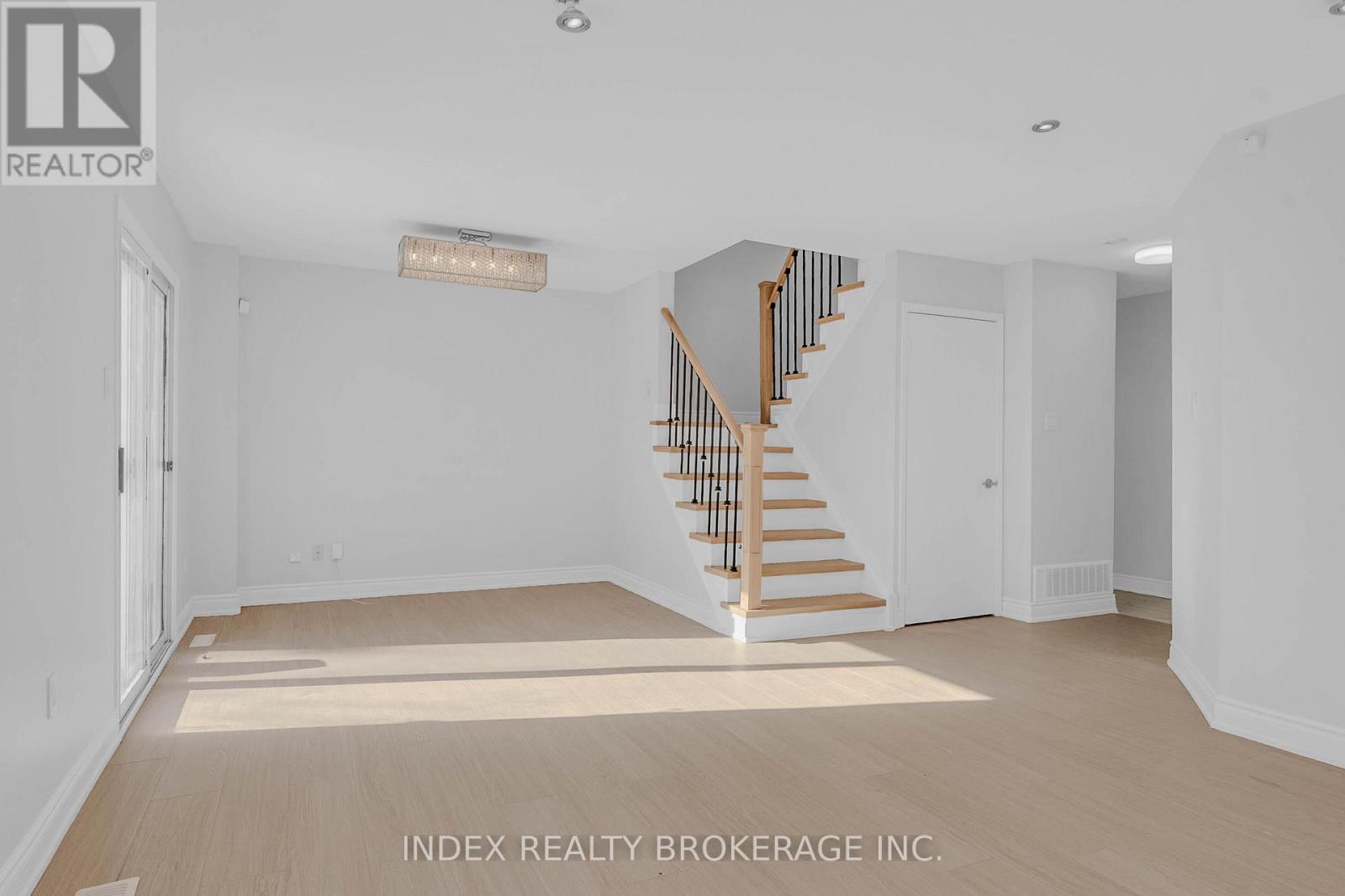 23 Drew Court, Whitby, Ontario  L1N 8X6 - Photo 13 - E13476340