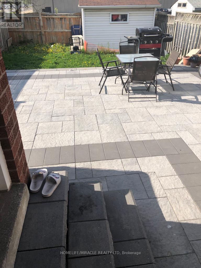 144 Robbinstone Drive, Toronto, Ontario  M1B 2E7 - Photo 11 - E13476622
