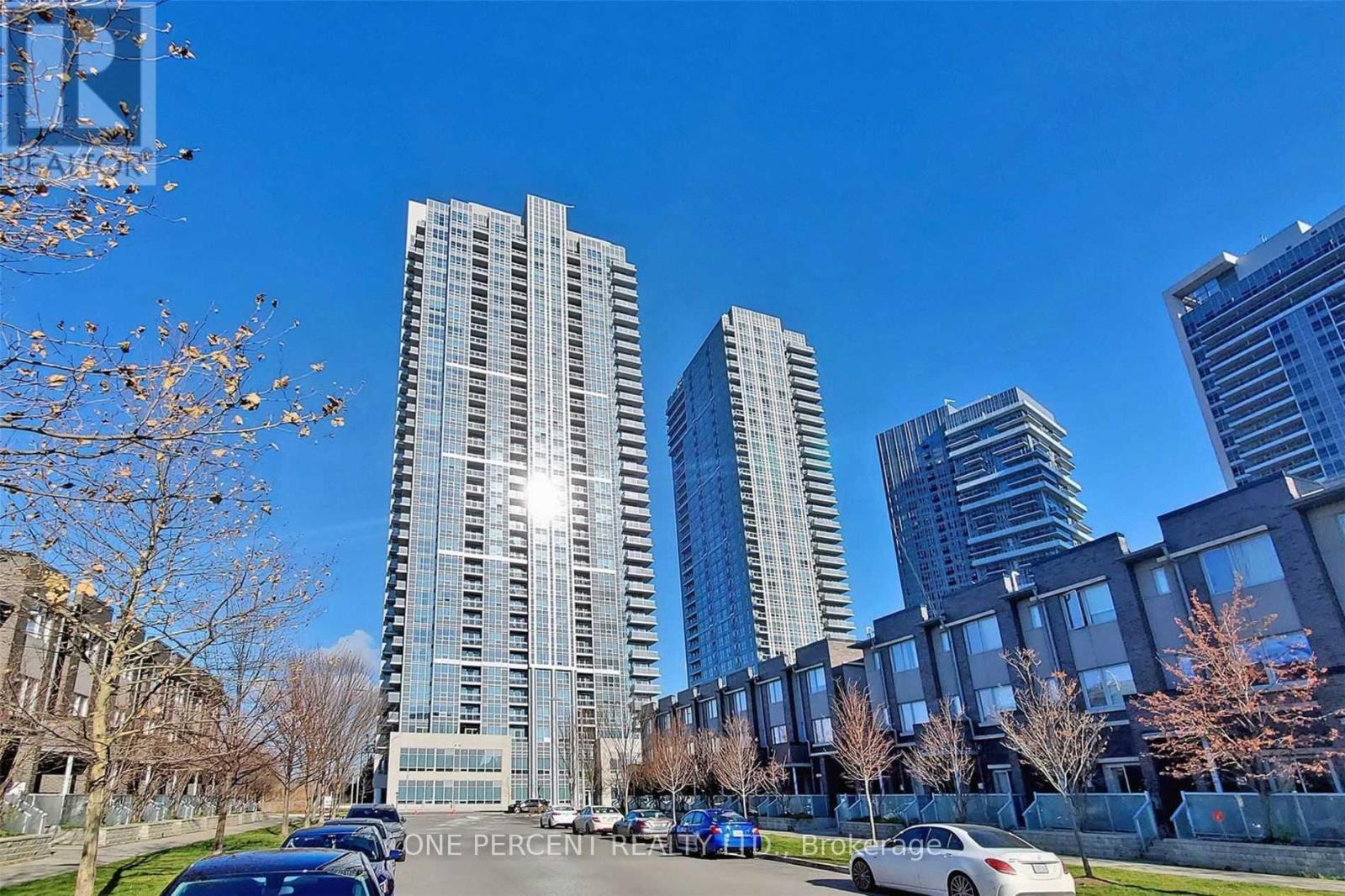 2915 - 275 VILLAGE GREEN SQUARE, Toronto, Ontario