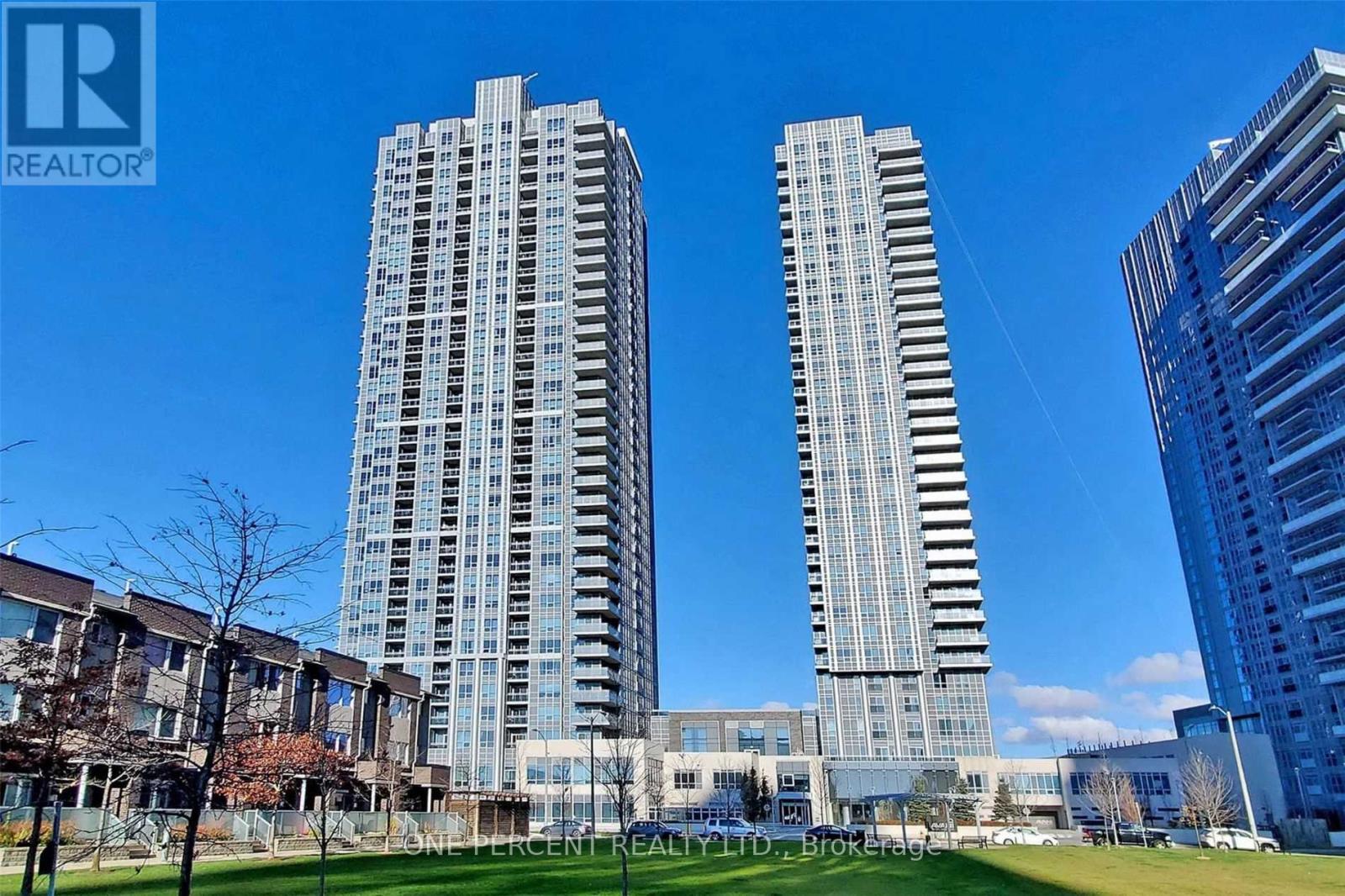 2915 - 275 Village Green Square, Toronto, Ontario  M1S 0L8 - Photo 2 - E13476402