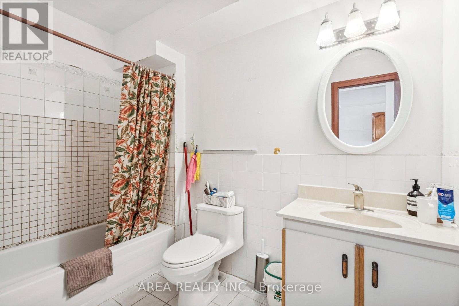 839-841 Gerrard Street E, Toronto, Ontario  M4M 1Y8 - Photo 39 - E13476762