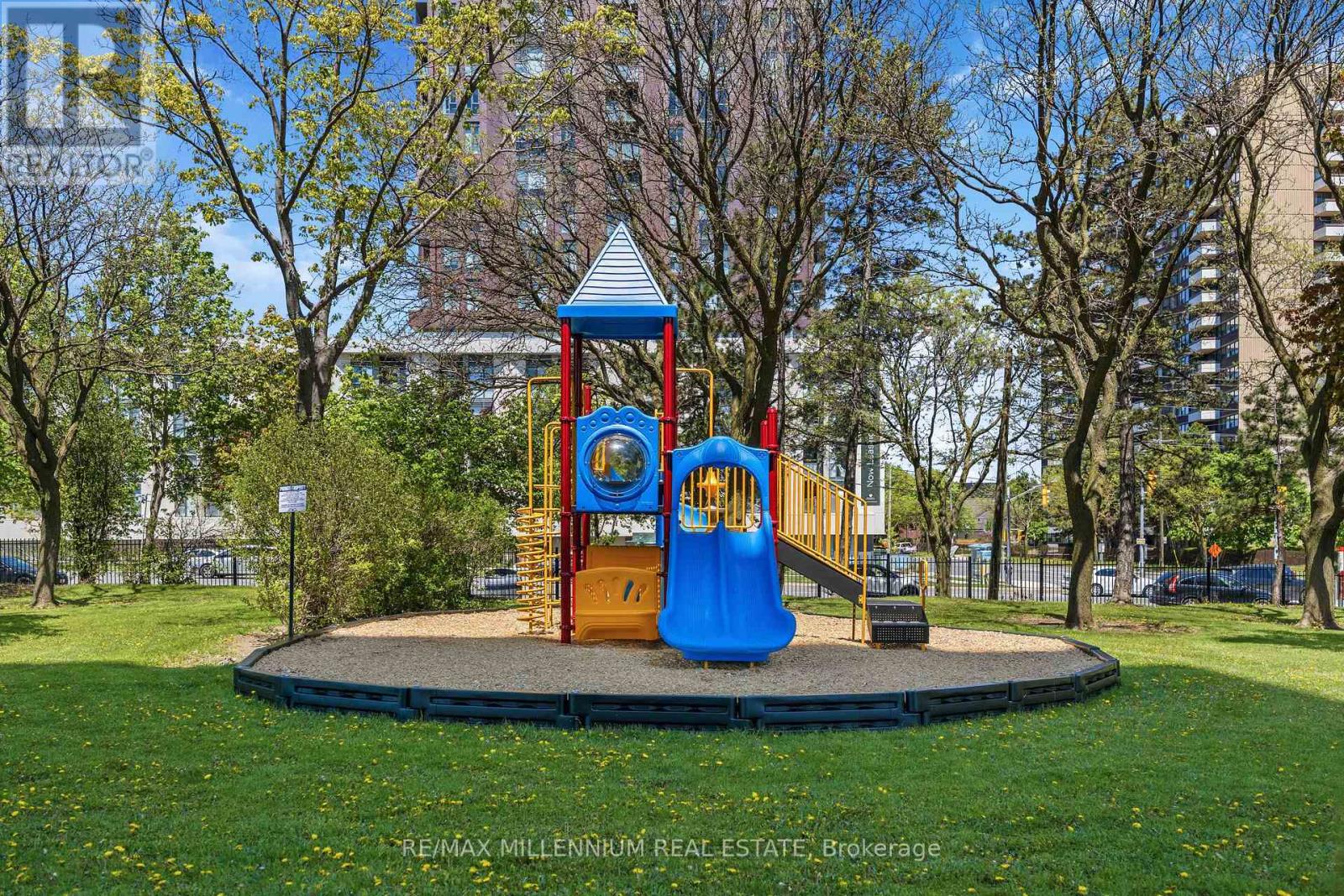 1107 - 2550 Pharmacy Avenue, Toronto, Ontario  M1W 1H9 - Photo 34 - E13476754