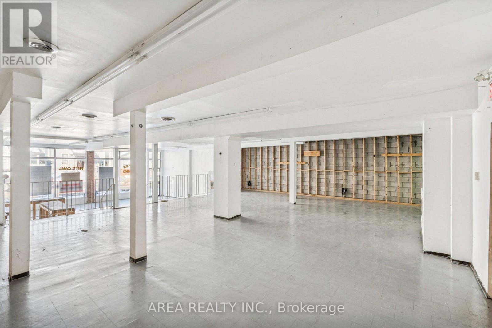 839-841 Gerrard Street E, Toronto, Ontario  M4M 1Y8 - Photo 11 - E13476762