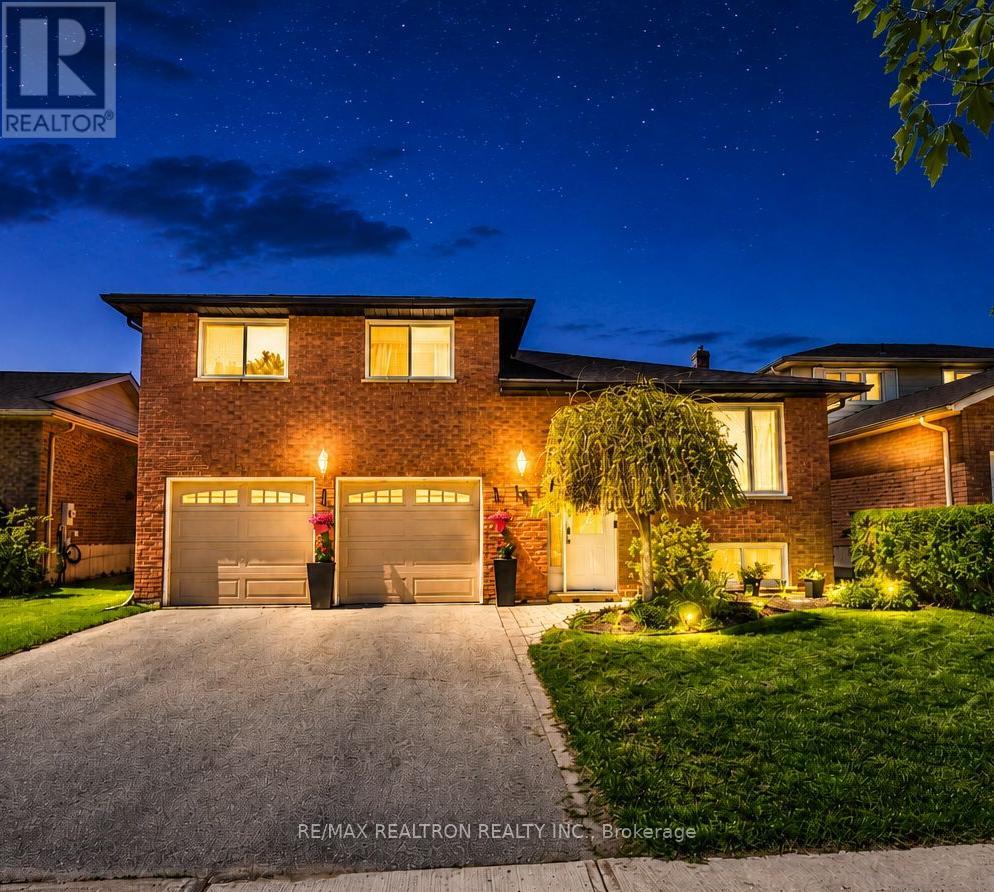 18 Castille Crescent, Georgina, Ontario  L4P 3L4 - Photo 1 - N13195584