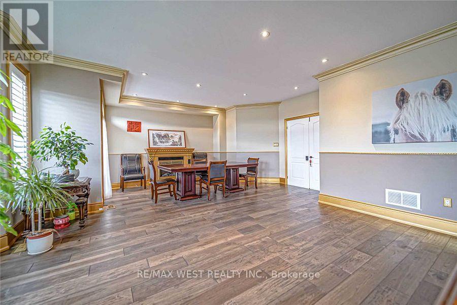 83 Elm Avenue, Richmond Hill, Ontario  L4C 6K8 - Photo 22 - N13429058
