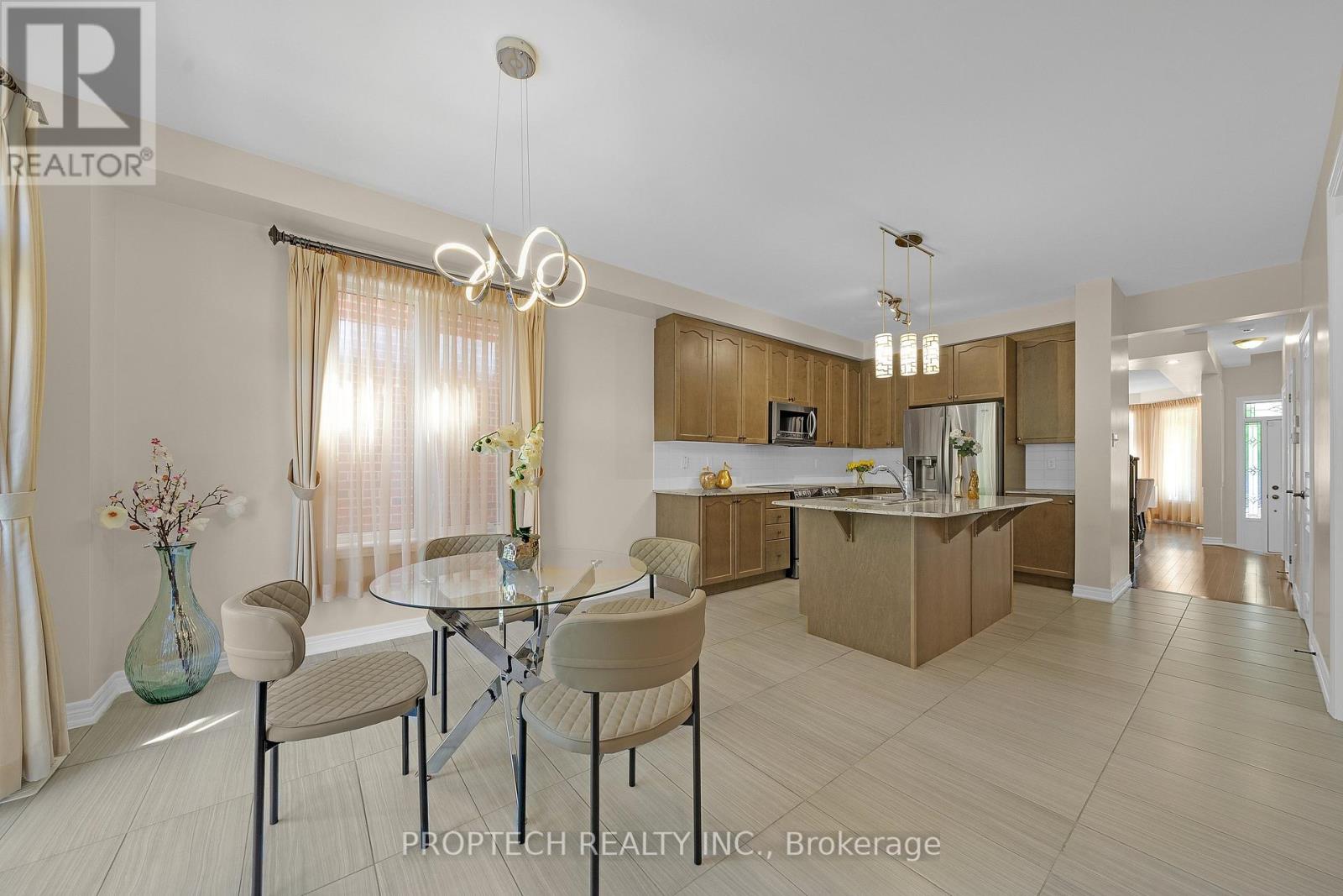 74 Manila Avenue, Markham, Ontario  L6C 0R7 - Photo 14 - N13448932
