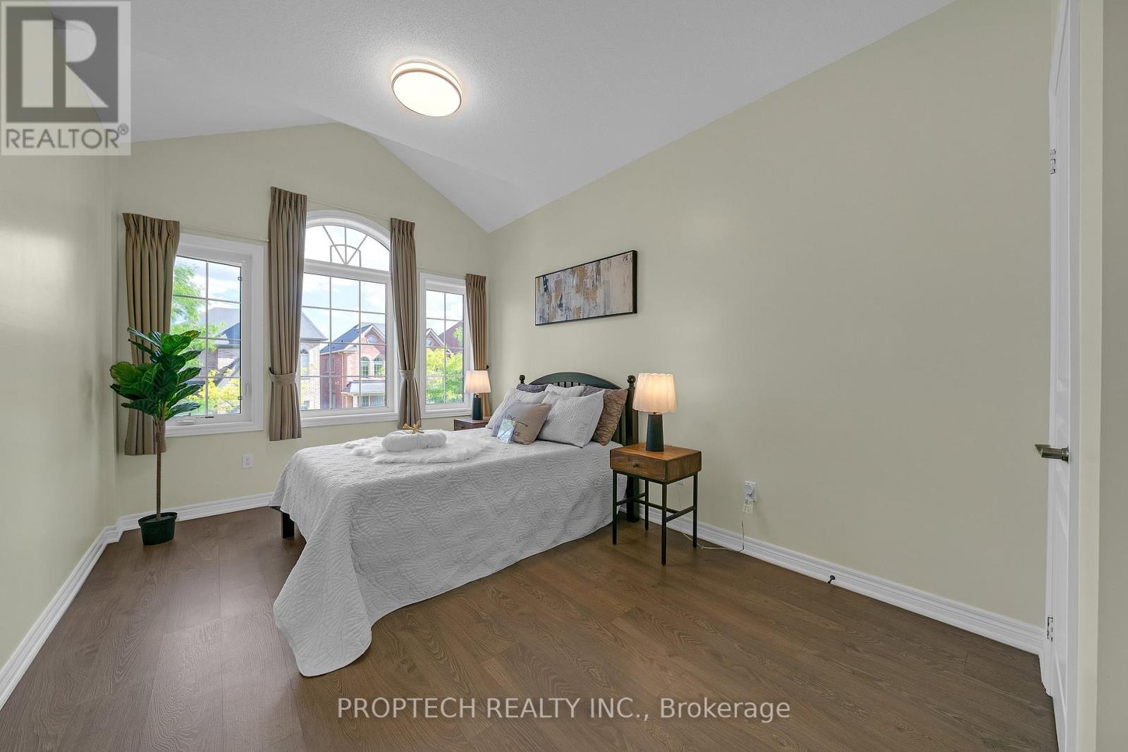 74 Manila Avenue, Markham, Ontario  L6C 0R7 - Photo 30 - N13448932