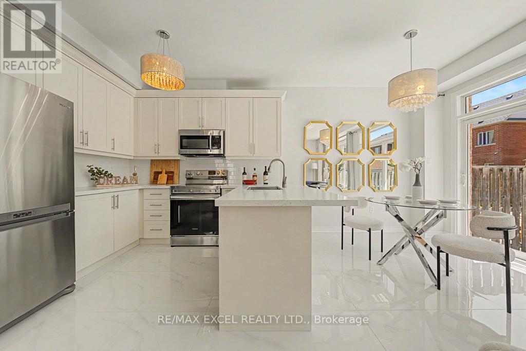33 Brown Lane, Whitchurch-Stouffville, Ontario  L4A 0V1 - Photo 11 - N13474254