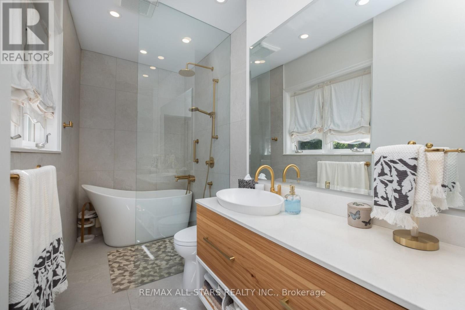 65 O'brien Avenue, Whitchurch-Stouffville, Ontario  L4A 4J8 - Photo 17 - N13474594