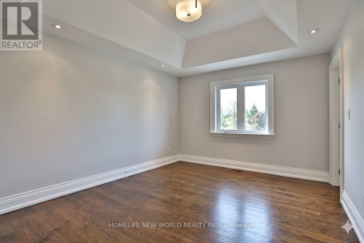 130 Elmwood Avenue, Richmond Hill, Ontario  L4C 1K9 - Photo 9 - N13474170