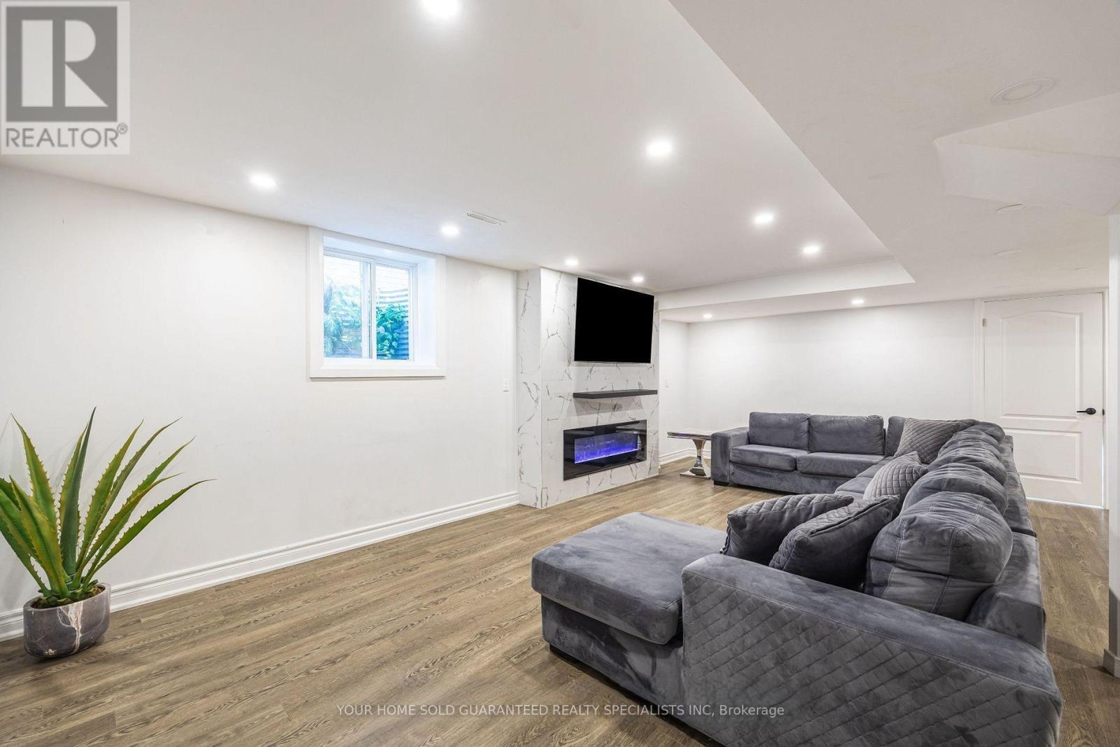 107 Bel Canto Crescent, Richmond Hill, Ontario  L4E 4H4 - Photo 25 - N13475778