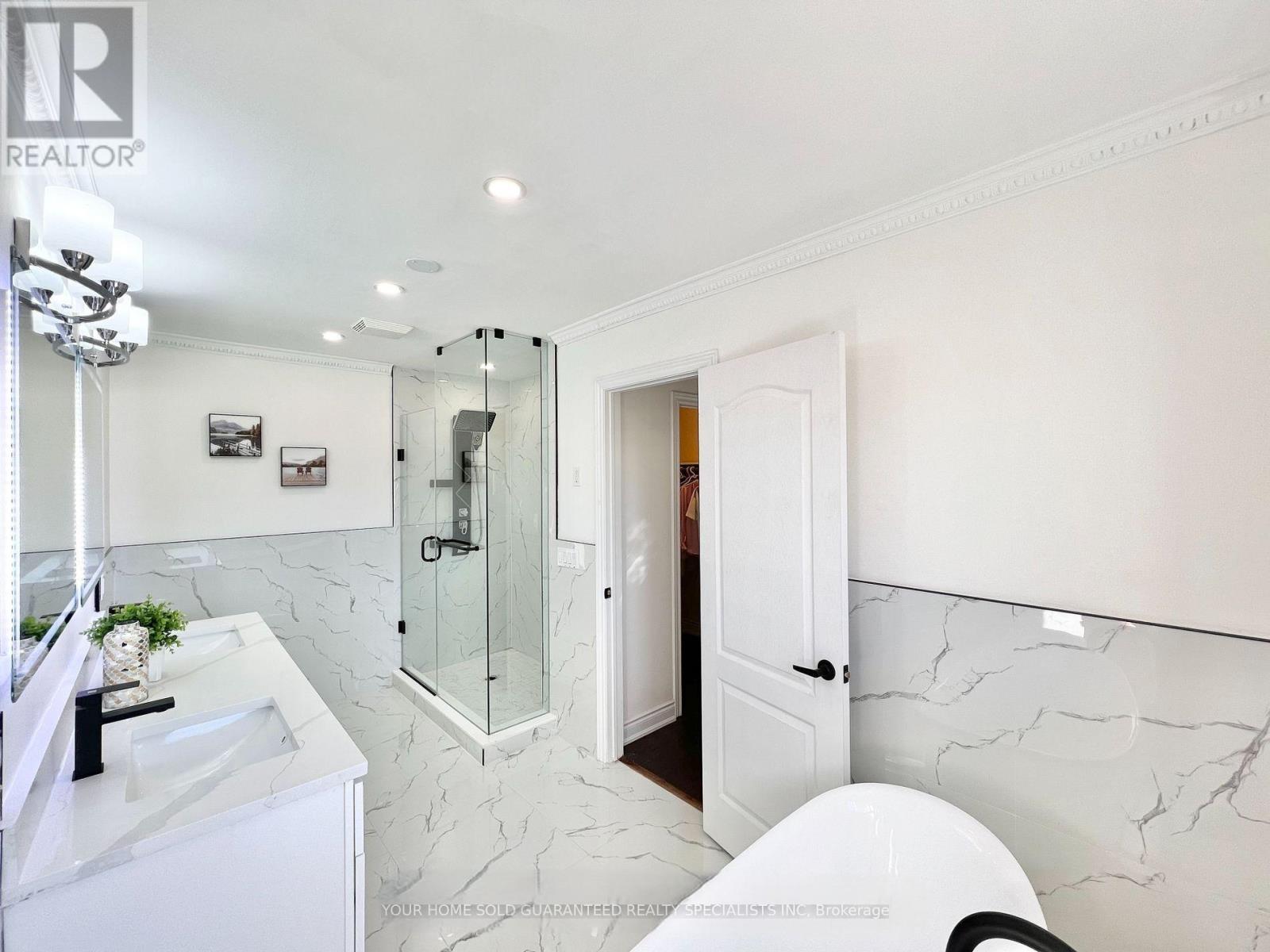 107 Bel Canto Crescent, Richmond Hill, Ontario  L4E 4H4 - Photo 16 - N13475778