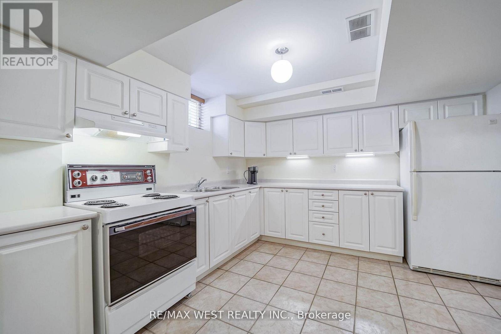 43 Summitcrest Drive, Richmond Hill, Ontario  L4S 1A7 - Photo 21 - N13475292