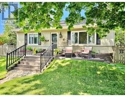 43 COLONIAL AVENUE, Toronto, Ontario