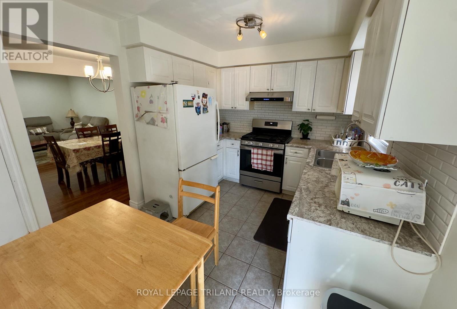 82 Meadowridge Road, London North, Ontario  N6H 5E6 - Photo 6 - X13477536