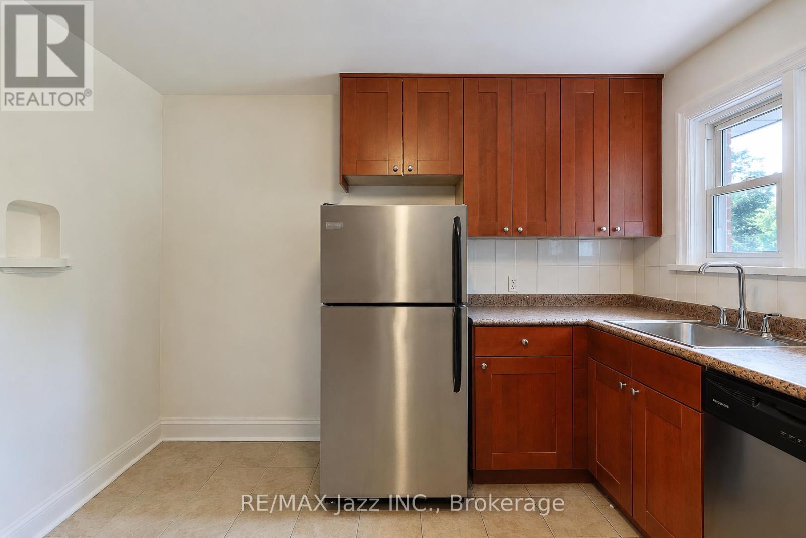 5 - 366 Mary Street N, Oshawa, Ontario  L1G 5C8 - Photo 14 - E13474070