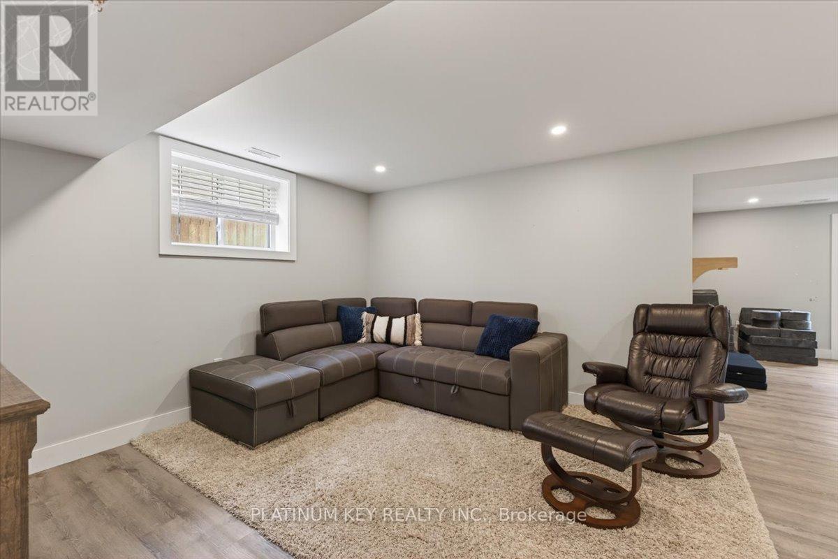 54 Mcneil Street, Strathroy-Caradoc, Ontario  N0L 1W0 - Photo 25 - X13477576