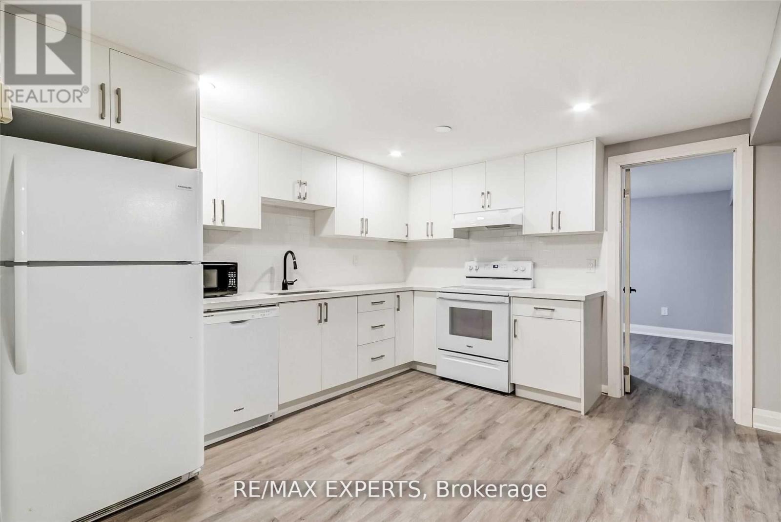 Lower - 39 The Boulevard, New Tecumseth, Ontario  L0G 1W0 - Photo 13 - N13476338