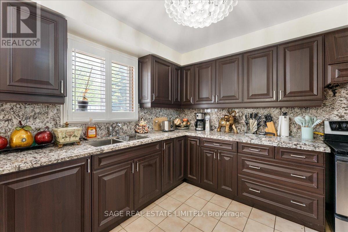 116 Butterfield Crescent, Vaughan, Ontario  L6A 1J3 - Photo 14 - N13476202