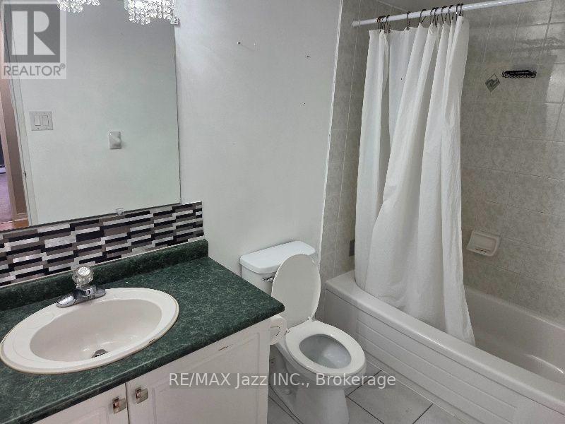 108 - 454 Centre Street S, Oshawa, Ontario L1H 4C2 - Photo 4 - E13476084