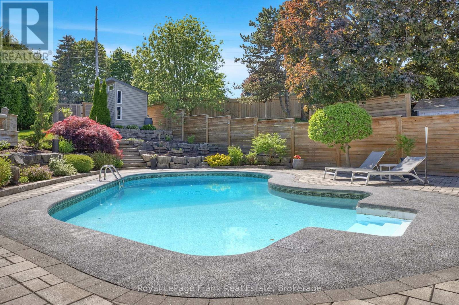 777 Shetland Court, Oshawa, Ontario  L1J 7R3 - Photo 6 - E13476044