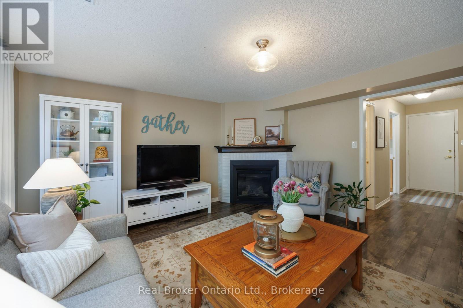 2015 Blairwood Court, Pickering, Ontario L1X 2S3 - Photo 15 - E13476594
