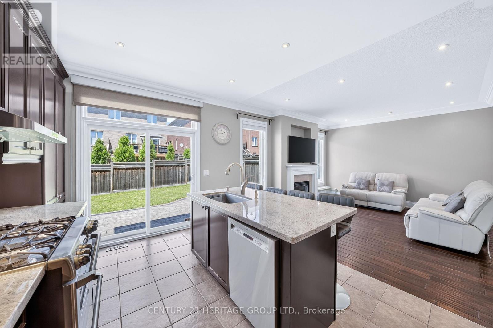 16 Harvest Hills Boulevard, East Gwillimbury, Ontario  L9N 0A5 - Photo 15 - N13476374