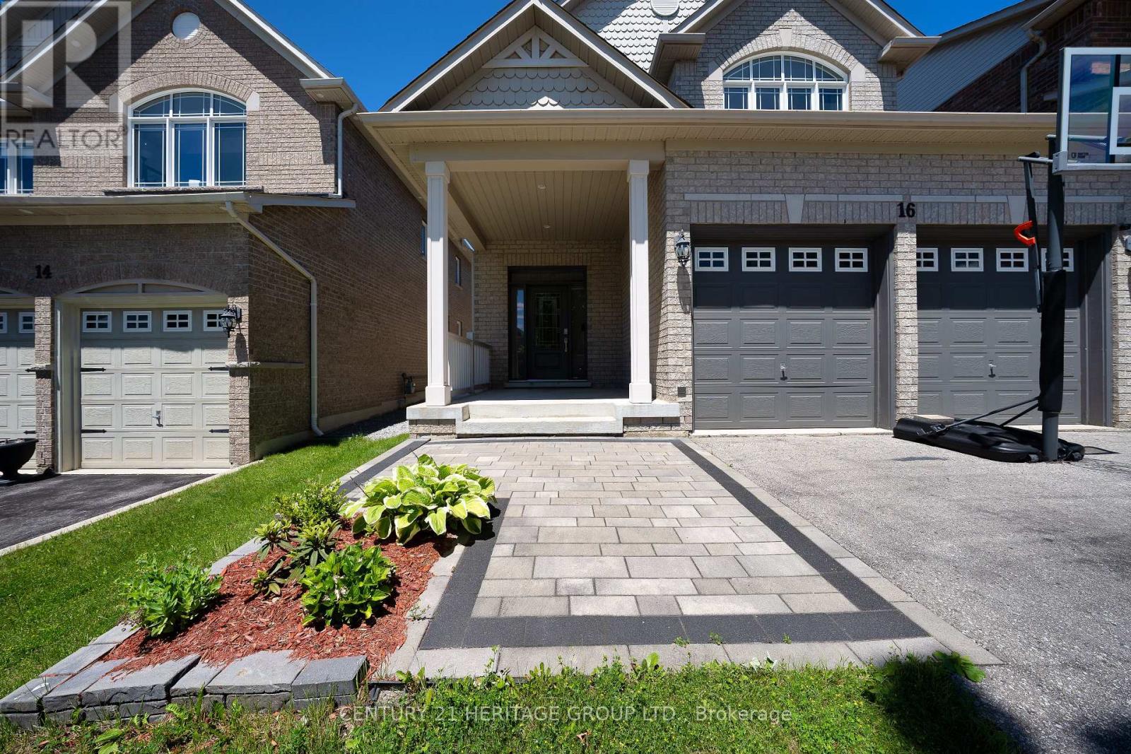 16 Harvest Hills Boulevard, East Gwillimbury, Ontario  L9N 0A5 - Photo 3 - N13476374
