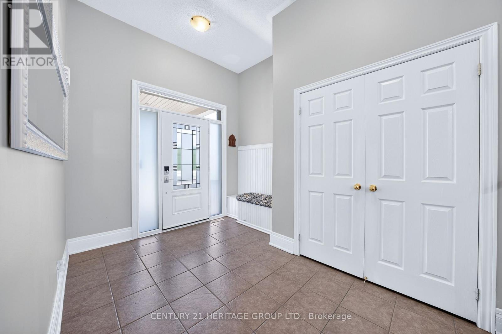 16 Harvest Hills Boulevard, East Gwillimbury, Ontario  L9N 0A5 - Photo 4 - N13476374