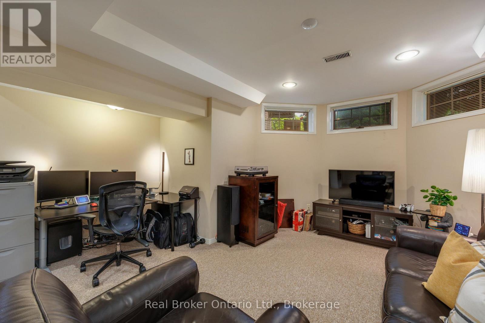 2015 Blairwood Court, Pickering, Ontario L1X 2S3 - Photo 29 - E13476594