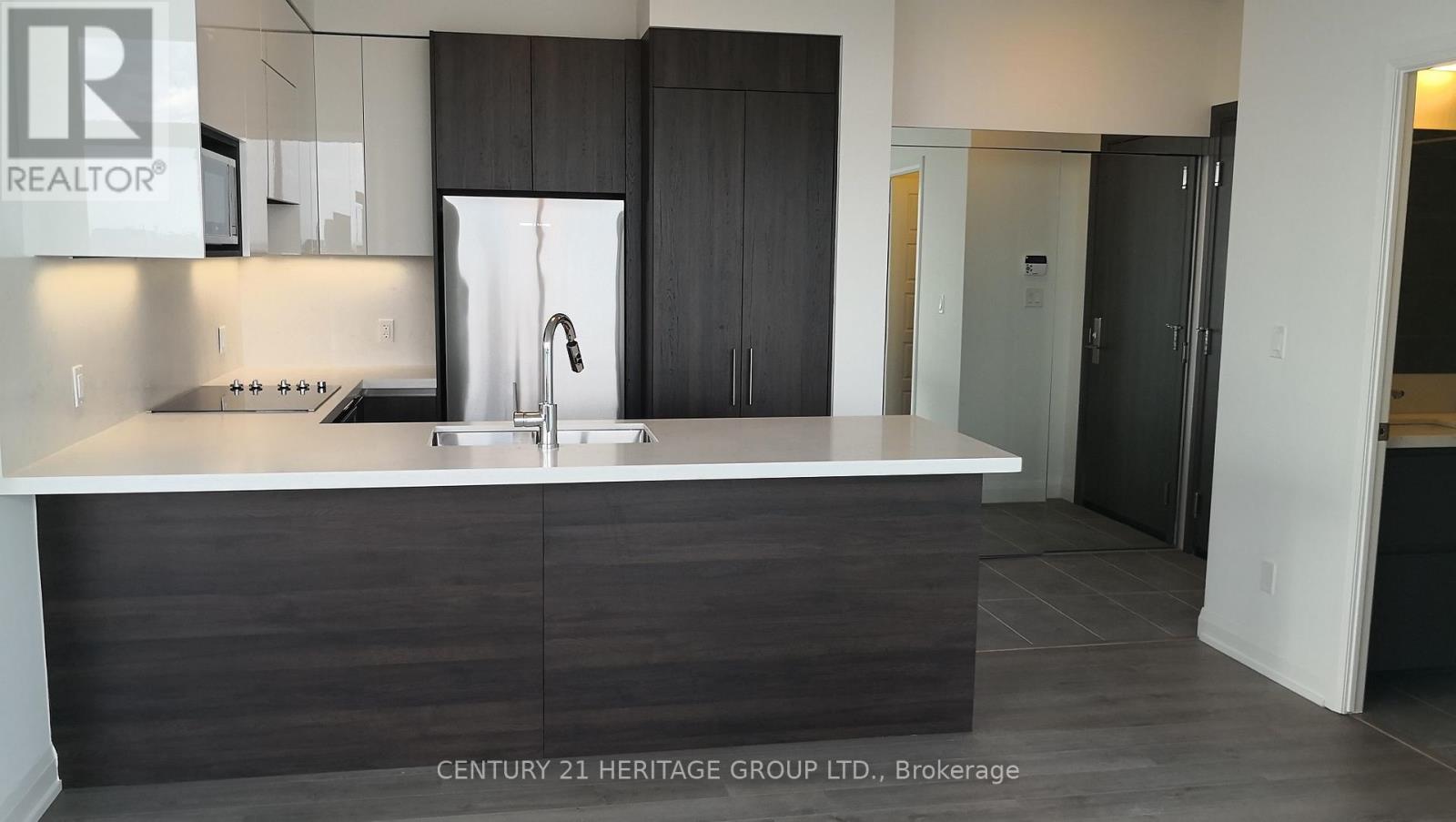 2208 - 15 Water Walk Drive, Markham, Ontario  L3P 1N3 - Photo 3 - N13476822