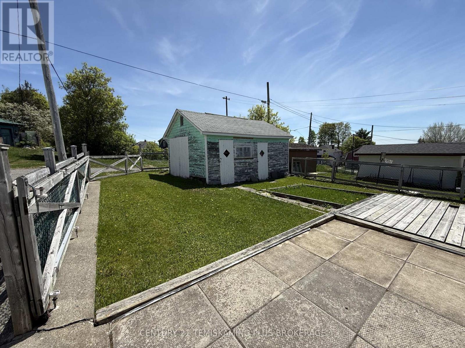 48 Woods Street, Kirkland Lake, Ontario  P2N 3B8 - Photo 2 - T13477604