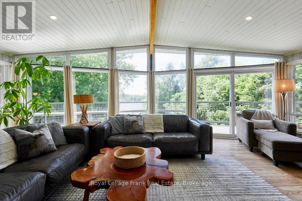 156 Acton Road, Uxbridge, Ontario  L0C 1H0 - Photo 5 - N13465850