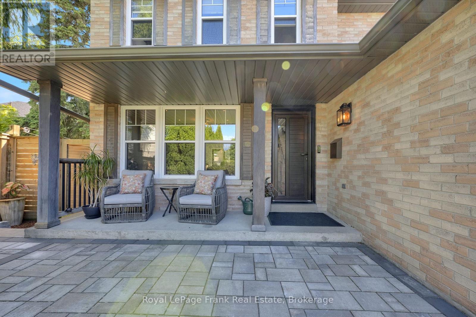 777 Shetland Court, Oshawa, Ontario  L1J 7R3 - Photo 3 - E13476044