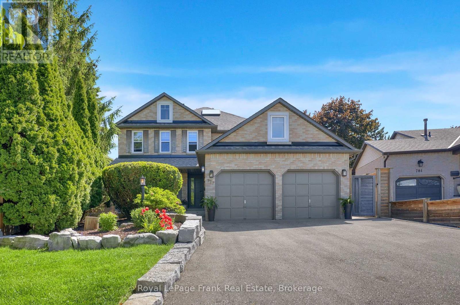 777 Shetland Court, Oshawa, Ontario  L1J 7R3 - Photo 2 - E13476044