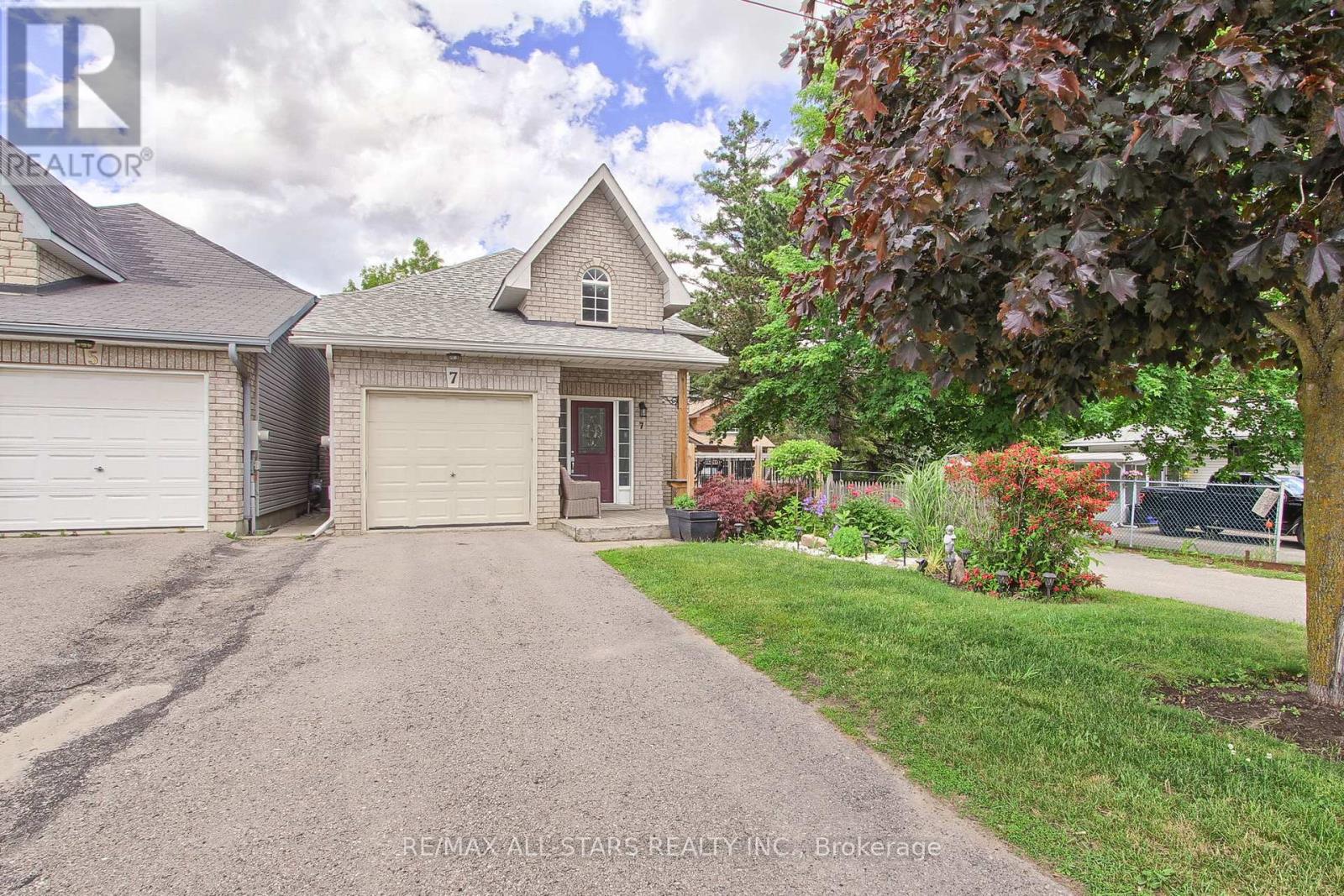 7 John Harvey Street, Uxbridge, Ontario  L9P 1C3 - Photo 4 - N13476812