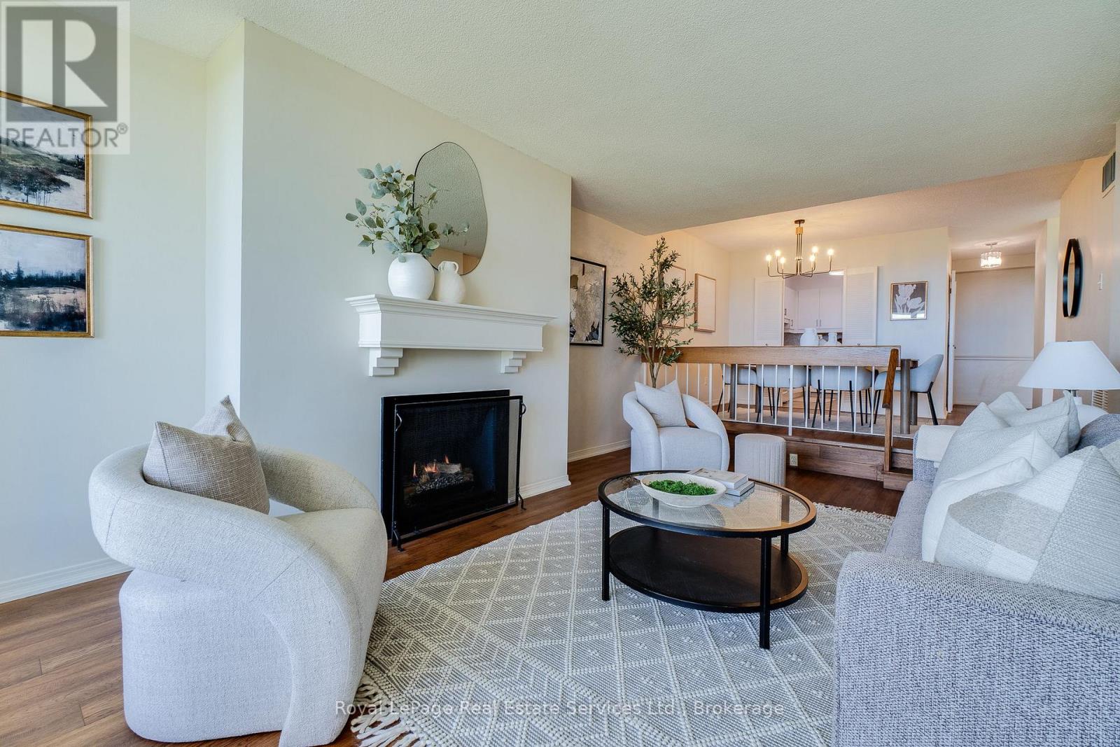 1810 - 1359 White Oaks Boulevard, Oakville, Ontario  L6H 2R8 - Photo 8 - W13211910