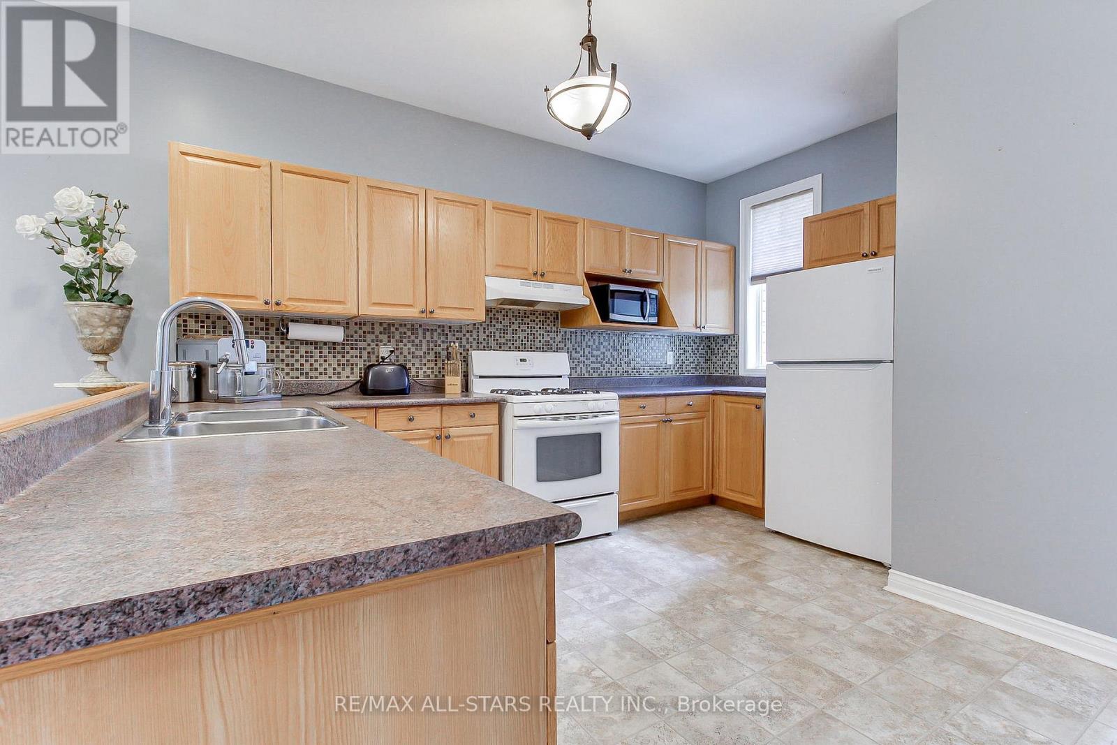7 John Harvey Street, Uxbridge, Ontario  L9P 1C3 - Photo 9 - N13476812