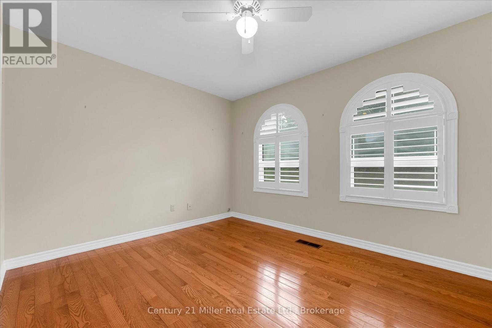1482 Caulder Drive, Oakville, Ontario  L6J 5S9 - Photo 23 - W13474034